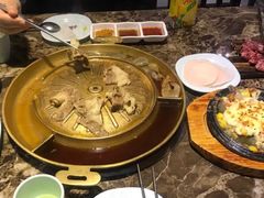 -猪啊牛呀羊啊铜盘烤肉(正大广场店)