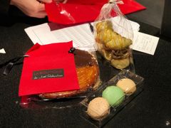 马卡龙礼盒-Salon de The de Joel Robuchon(外滩18号店)