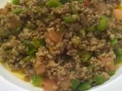 -香巴拉云南餐厅(华莱坞店)