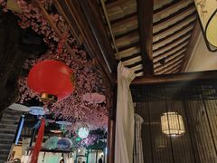 -韵秋荷(宝山龙湖天街店)