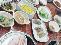 -四囍码头海鲜烧烤自助火锅(外滩南京东路悦荟广场店)