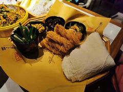 -丁里羊肉小镇(天鹅湖总店)