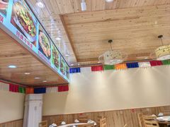 -乡土特色.冷锅鱼.牦牛肉汤锅