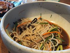 鸡丝凉米线-云海肴·汽锅鸡·云南菜(天山百盛优客店)