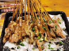 小猪配齐-木屋烧烤(南新店)