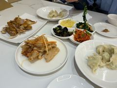 -东方饺子王(新奥购物中心店)