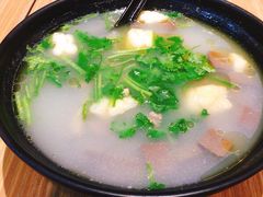 -小杨生煎(金山百联购物中心3楼店)