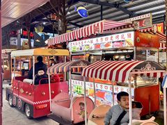 -三亚火车头万人海鲜广场