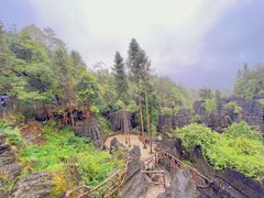 -梭布垭石林景区