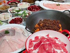 -沸炉重庆老火锅(军事博物馆店)