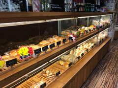 面包甜点陈列柜-可稵咖啡面包蛋糕(休斯顿店)