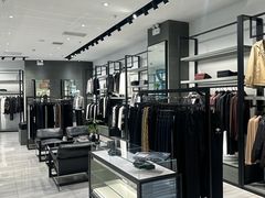 -百年港湾奥特莱斯(香炉礁店)