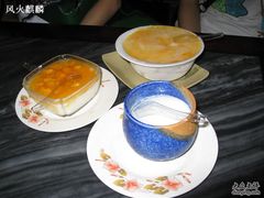 杏仁冻豆腐&nbsp;芒果冻豆腐&nbsp;西柚芒果西米露-玫瑰甜品(文明路店)