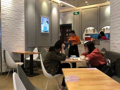 大堂-满记甜品(荟聚购物中心店)