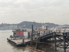 -鱼珠码头(轮渡站)
