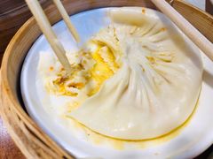 手拆蟹粉灌汤包-包小笼·金牌汤包(中山路店)