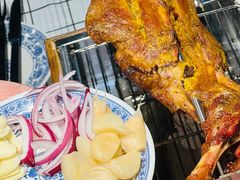 -李双猪·小龙虾·烧烤·羊肉煲(乐山店)