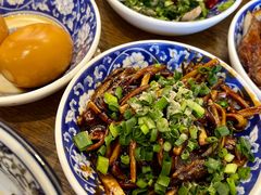 现炒鳝丝-君东记本帮面馆(天钥桥路店)