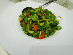 小炒黄牛肉-万龙洲海鲜(大兴绿地缤纷城店)