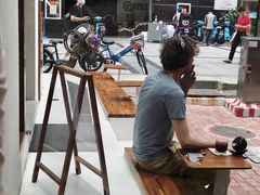 -Line 咖啡(石厦花园店)