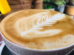 拿铁-Juicy Bakery(大学路店)