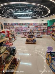 -卡通派潮品玩具折扣仓(青岛新城吾悦广场店)