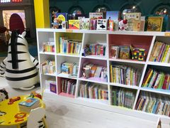 -小专鼠小马吉米儿童图书馆(世纪金源店)