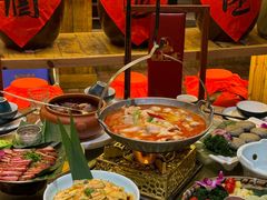 -老滇山寨•云南特色菜•地方菜•民族风情歌舞表演(金碧店)