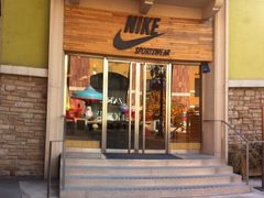 -NIKE品牌体验店(北京蓝色港湾店)