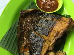 -明记烧鱼美味店