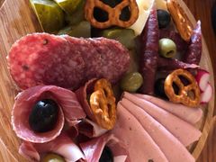 精选冷切肉奶酪拼盘-普兰达德国餐厅·德式脆皮烤猪肘·自酿啤酒(观唐店)