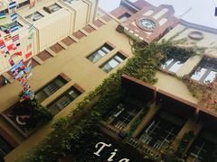 -鲁邦国际风情街(麦世达韩国精品百货店)