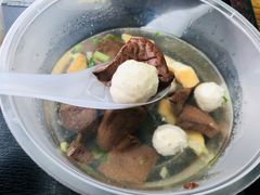 -松树干拌面店