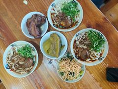 -任记七中刀削面(总店)