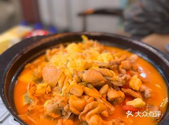 店的位置还是很好找的 就在雍华庭麦当劳隔壁上去