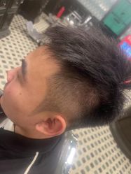 -海文先生国潮烫染男士理发馆
