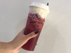 草莓酪酪-LELECHA乐乐茶(上海五角场万达广场店)