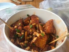 -小辣椒火盆烧烤(温泉南街店)