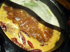 -两三事小郡肝串串香火锅(桂庙店)