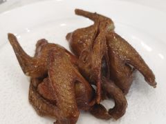 金牌炸乳鸽-维多利亚大酒店·雅园中餐厅