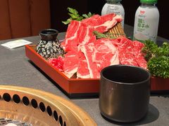 -铭牛烧肉·和牛海鲜自助(高新月牙湖店)