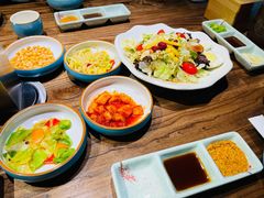 拌蔬菜-明洞阿姨·韩式酱蟹烤肉·创意料理(三元桥店)