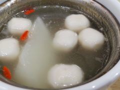 胫骨萝卜丸子汤-一小子·排骨咸饭(龙山文创园店)