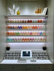 -法国娇兰精品店