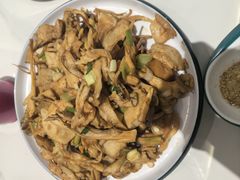 -何适山庄 ·可团建(水长城P2停车场店)