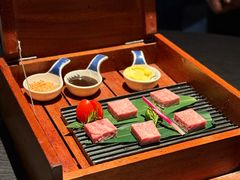 现场炙烧A5和牛-蟹犇前•帝王蟹雪蟹(陆家嘴店)