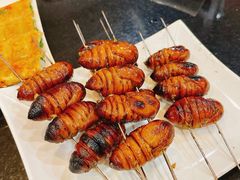 烤蚕蛹-老万烧烤(典逸心洲店)