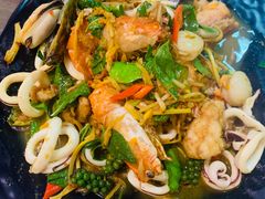 -The Dishes Seafood & Restaurant