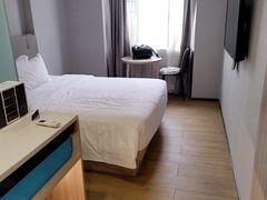 -海悦酒店(白石洲地铁站世界之窗店)