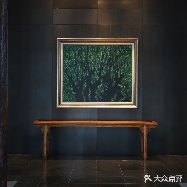 大部分都是能看得到烟波浩渺东钱湖的湖景房